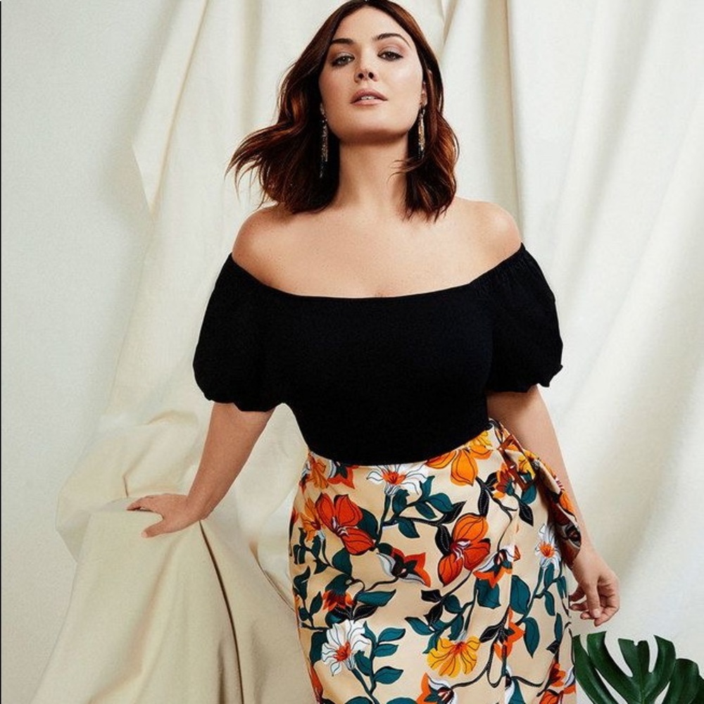 2 PIECE PLUS SIZE OUTFIT - Picture 3 of 12